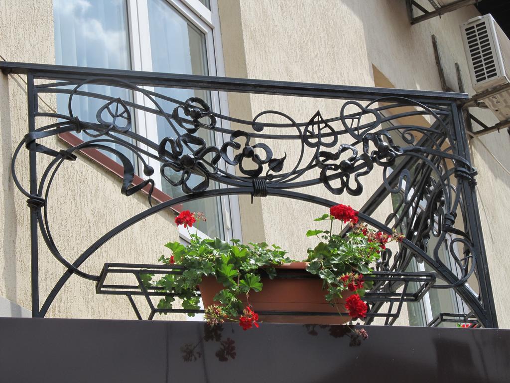 Kaiser Hotel Černivci Esterno foto