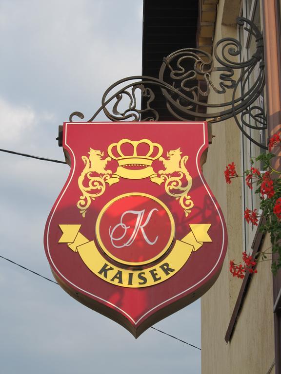 Kaiser Hotel Černivci Esterno foto