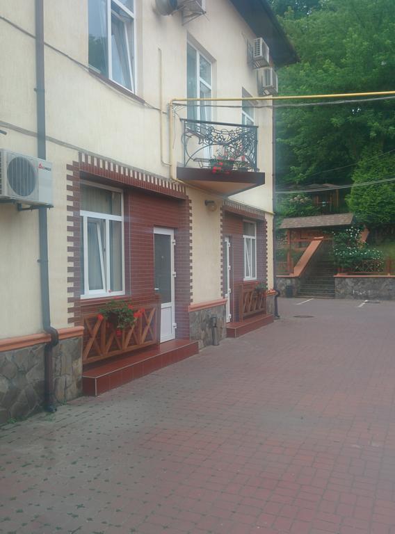 Kaiser Hotel Černivci Esterno foto