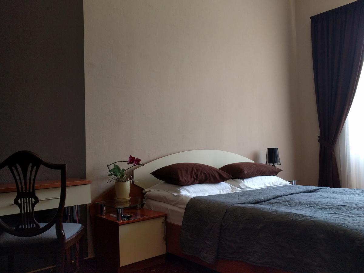 Kaiser Hotel Černivci Esterno foto